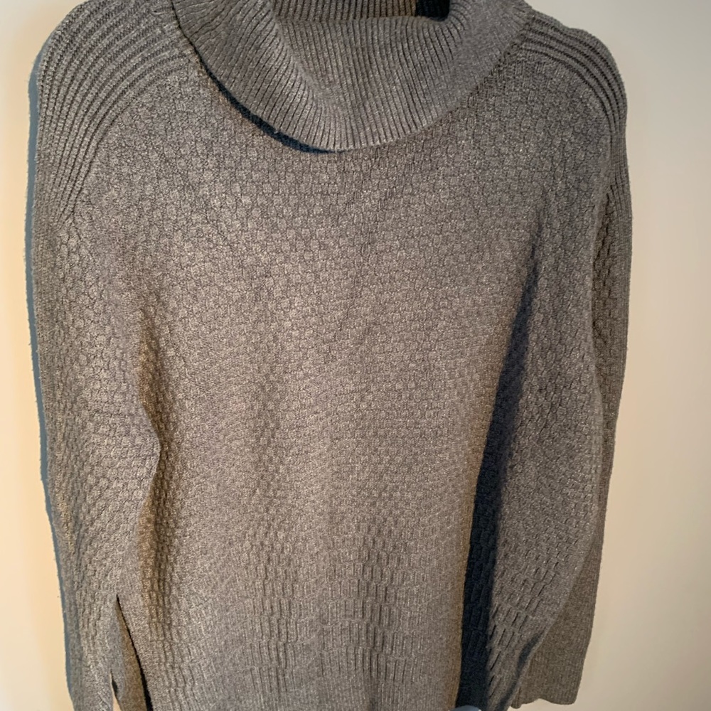 Soft turtleneck - Picture 2 of 4